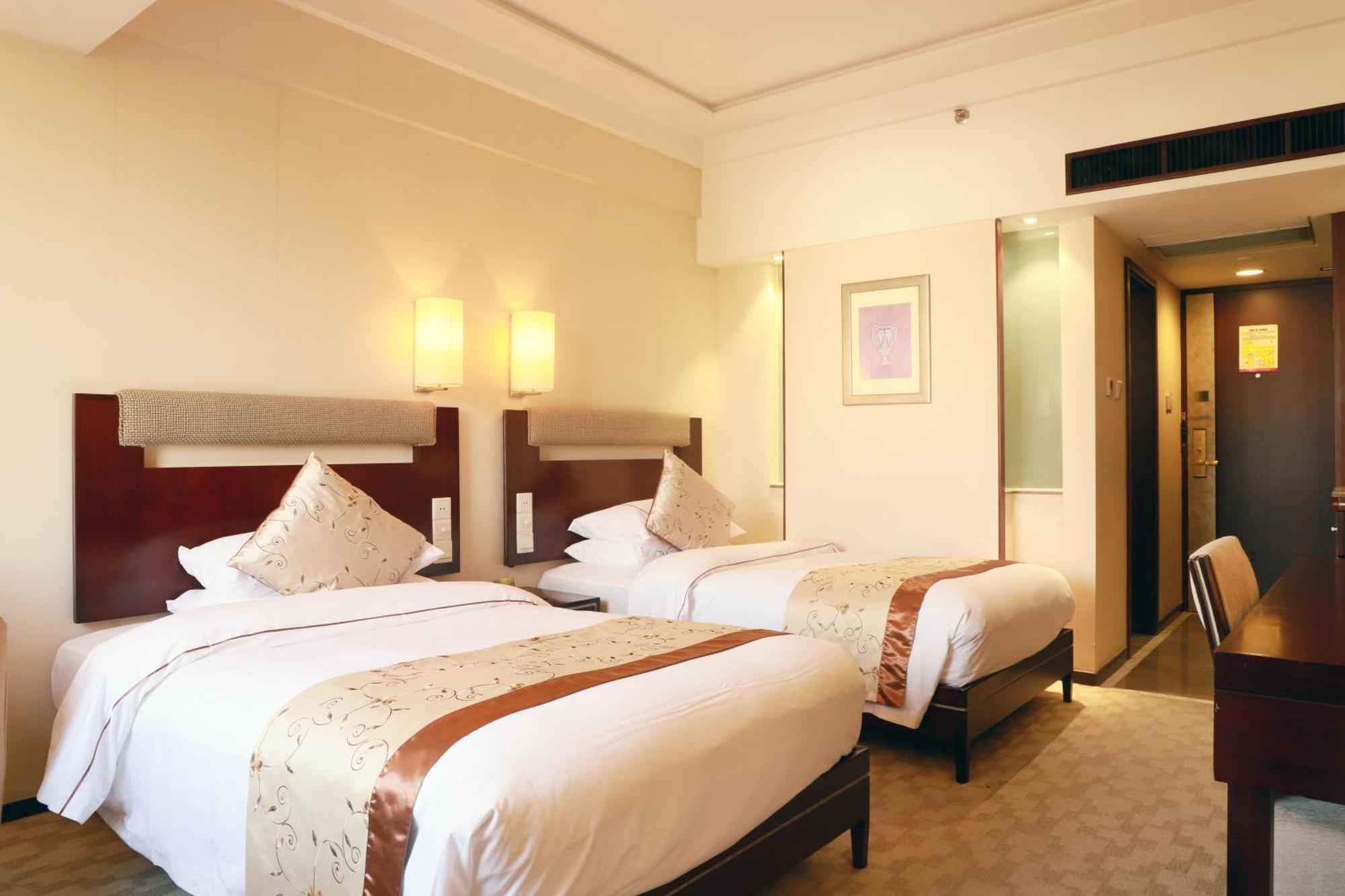Guangdong Victory Hotel -Shamian Island Гуанчжоу Екстер'єр фото